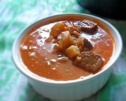 Как приготовить гуляш из говядины со специями?