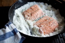 Как солить семгу самостоятельно? Вкусные рецепты засолов и маринадов