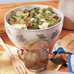 Заправка для салатов: необычный вкус у привычных блюд