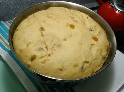 Пирожки из дрожжевого теста - любимое деревенское лакомство