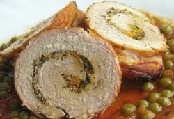 Как готовится свинина в рукаве для запекания в виде рулета