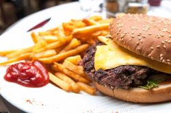 Самые калорийные продукты, которых стоит опасаться