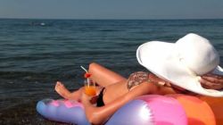 Как правильно загорать на солнце: полезные рекомендации