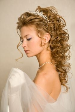 Диадема для невесты - обязательный аксессуар