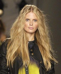 Популярный молодежный стиль гранж