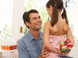 Что можно папе подарить на день рождения: несколько идей