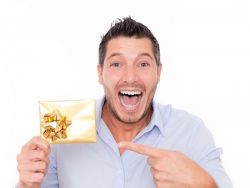 Что можно подарить мужчине на день рождения? Советы для женщин