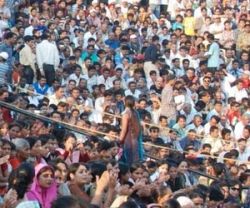 Как можно узнать поближе население Индии?