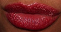 Губная помада «Леди» от «Эйвон»: отзывы покупателей, палитра