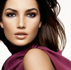 Каким должен быть макияж для брюнеток?