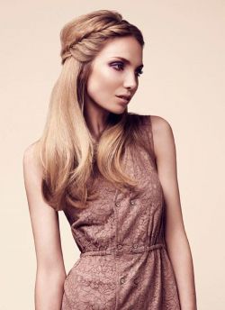 Колоски на средние волосы - прически, которые пойдут каждому 