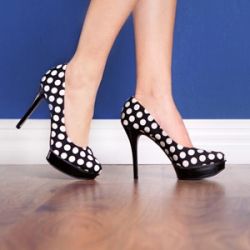 Как научиться ходить на высоких каблуках: советы и рекомендации