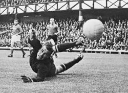 Лучшие вратари мира по футболу: Лев Яшин, Джанлуиджи Буффон, Икер Касильяс, Оливер Кан