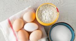 Рулет со сгущенкой: рецепт. Бисквитный рулет