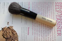 Кисть для румян: обзор, как выбрать и как ухаживать? Набор кистей для макияжа