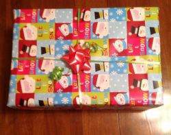 Как упаковать книгу в подарок?