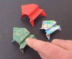 Как сделать лягушку из бумаги качественно?