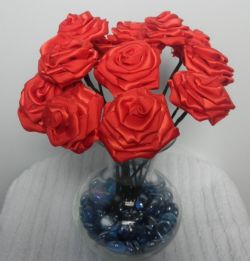 Как сделать розу из ленты красивой?