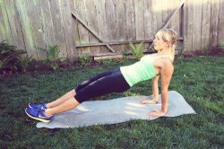 Как встать на мостик из положения стоя: пошаговая инструкция и рекомендации