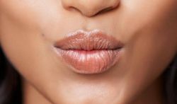 Губная помада 