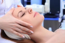 Гепариновая мазь от отеков под глазами: применение и отзывы