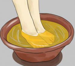 Почему сильно потеют и пахнут ноги, что делать и как избавиться от запаха