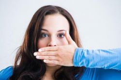 Лабиальный герпес - что это такое, причины возникновения и лечение. Простуда на губах