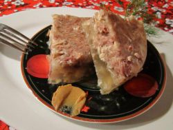 Чем полезен холодец? Польза и вред холодца для организма