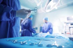 Искривление полового члена: причины, симптомы и особенности лечения