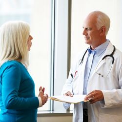 Как провести лечение стенокардии народными средствами?