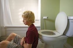 Почему сильно болит живот и понос?