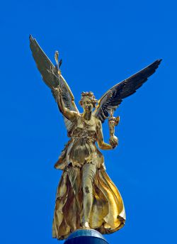 Кто такая богиня Ника в мифологии?