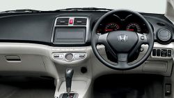 Honda Airwave: описание и характеристики