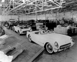 Chevrolet Corvette: фото, описание и характеристики автомобиля