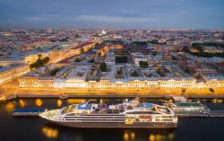 Выборгская набережная в СПб