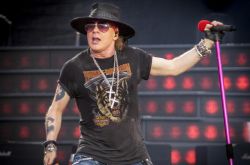 Аксель Роуз (Axl Rose): биография, личная жизнь, музыкальная карьера