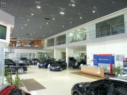 Автосалон