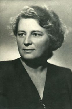 Алла Тарасова: биография, личная жизнь, роли и фильмы, фото