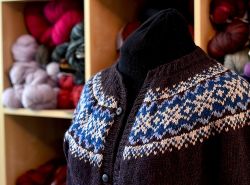 Вязание спицами кофточек: полезные советы