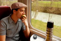 Какую еду брать в поезд, а от какой лучше отказаться