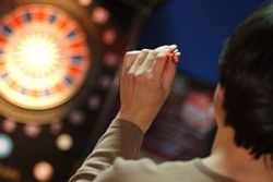 Правила игры в дартс, расстояние до мишени