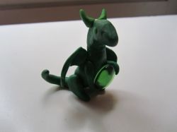 Пошаговое руководство, как слепить из пластилина дракона