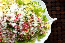Рецепты салатов из пекинской капусты: доступно, вкусно и полезно