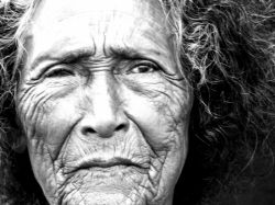 К чему снится умершая бабушка умирающей? Почему часто снится умершая бабушка?