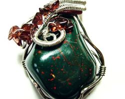 Камни гелиотропы: свойства, значение, фото