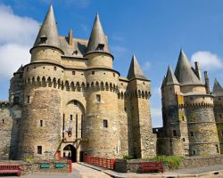 Общие сведения о стране: площадь Франции, географическое положение и население