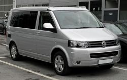 Volkswagen Multivan: комфортабельный автомобиль семейного типа 