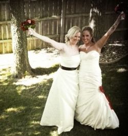 Выбираем поздравление на свадьбу сестре