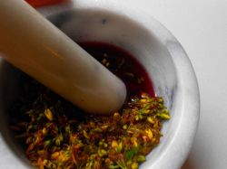 Приворот на месячную кровь: последствия для мужчин и для женщин. Как снять приворот на месячную кровь?