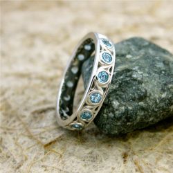 16 лет свадьбы: какая свадьба и что дарить?